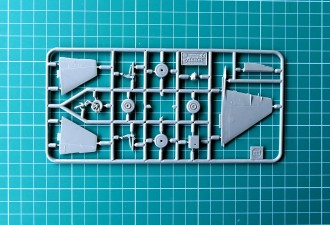 Scale model  Sukhoi Su-25 UTG